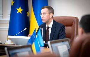 "Вистояти та перемогти". Уряд України схвалив програму діяльності, її цілі та завдання