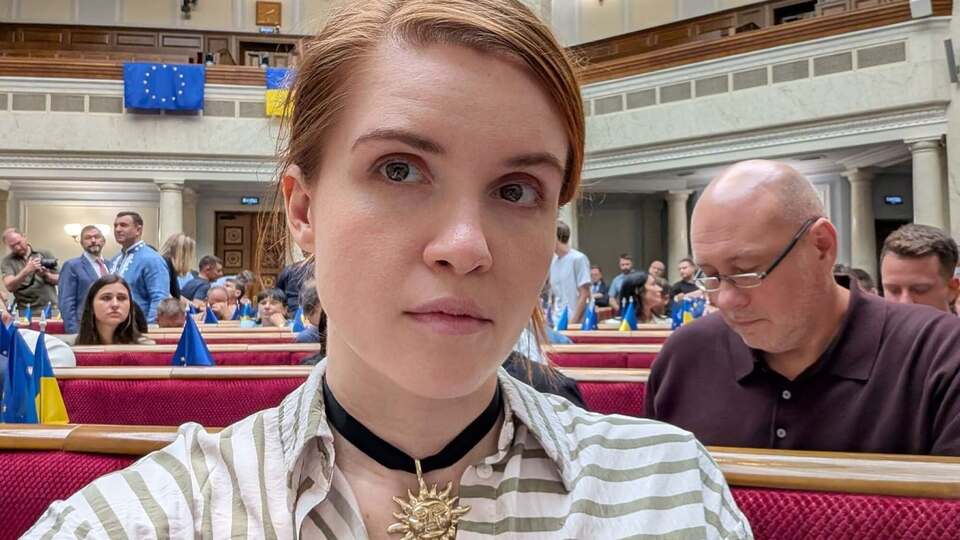 Безугла знову стала нардепкою "Слуги народу"