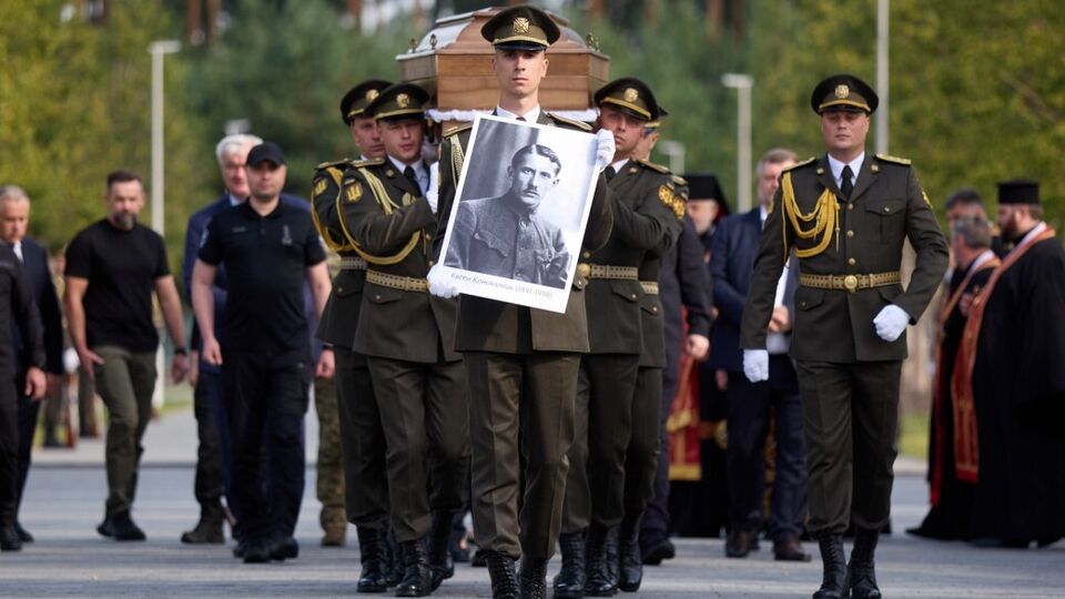 Полковника Коновальця перепоховали в Україні