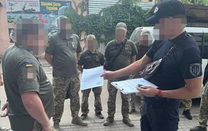 "Дуй, пакуй і комплектуй". 10 співробітників ТЦК в Одесі дістали підозри через 15 епізодів насильства