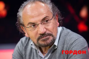 Шустер впервые показал 98-летнюю маму, с которой не виделся восемь лет. Где она живет