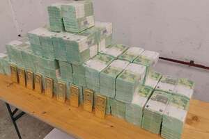 Справа "золотого конвою" "Ощадбанку". В Угорщині поставили крапку у гучній історії з грошима і золотом