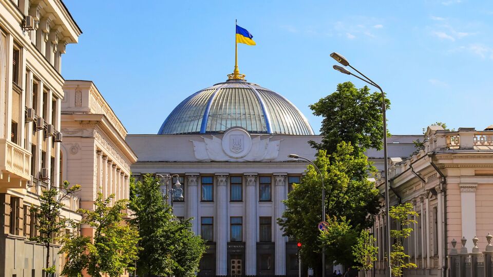 Верховна Рада може переїхати в інше місце. Нардеп розкрив деталі
