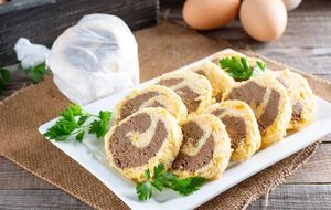 Ситна й корисна страва. Рецепт рулету з печінки