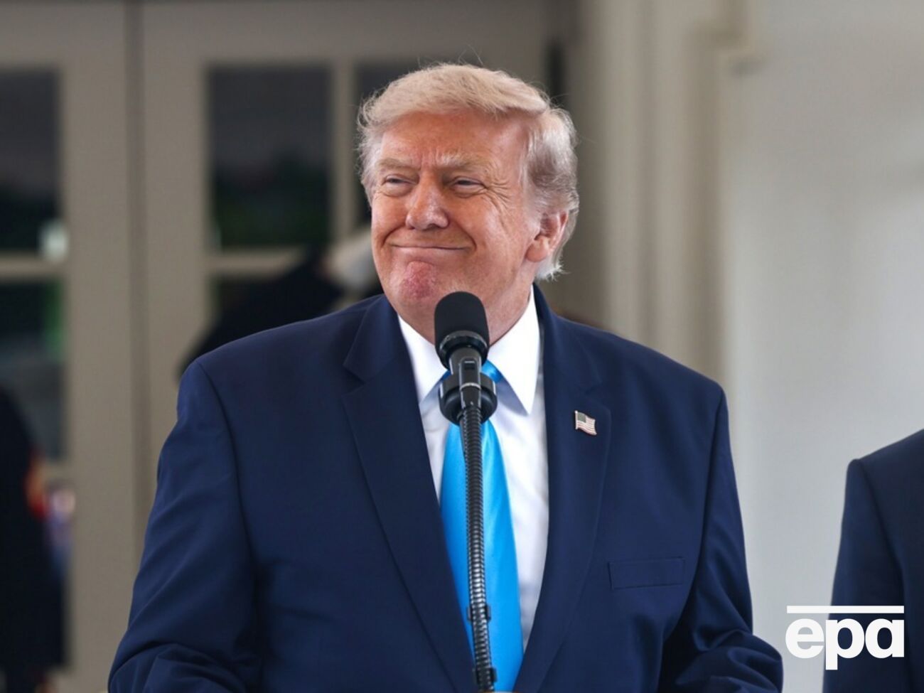 Дописи Трампа у Truth Social почали продавати за $100 тис. на місяць. АР пояснило, кому це вигідно