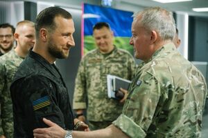 Україна розраховує отримати від Великобританії ракети для протидії носіям КАБ. Про що йдеться