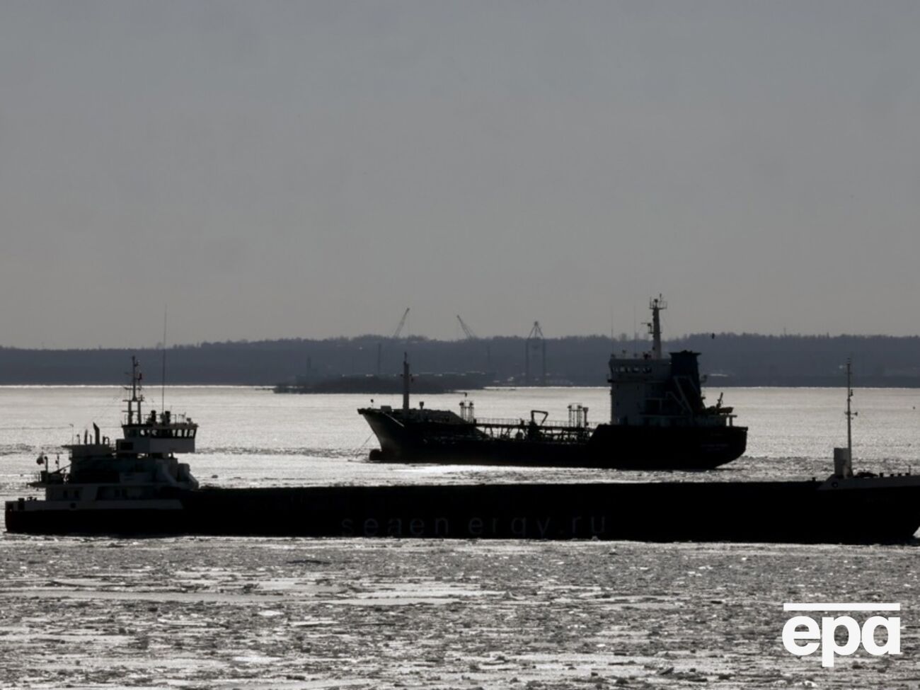 Росіяни так "захистили" кораблі від дронів, що обмежили роботу власної ППО – ЗМІ