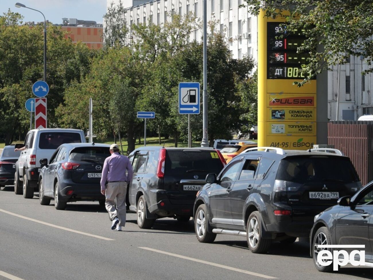 Зростання цін і черги на АЗС. Росію охопила нова хвиля паливної кризи