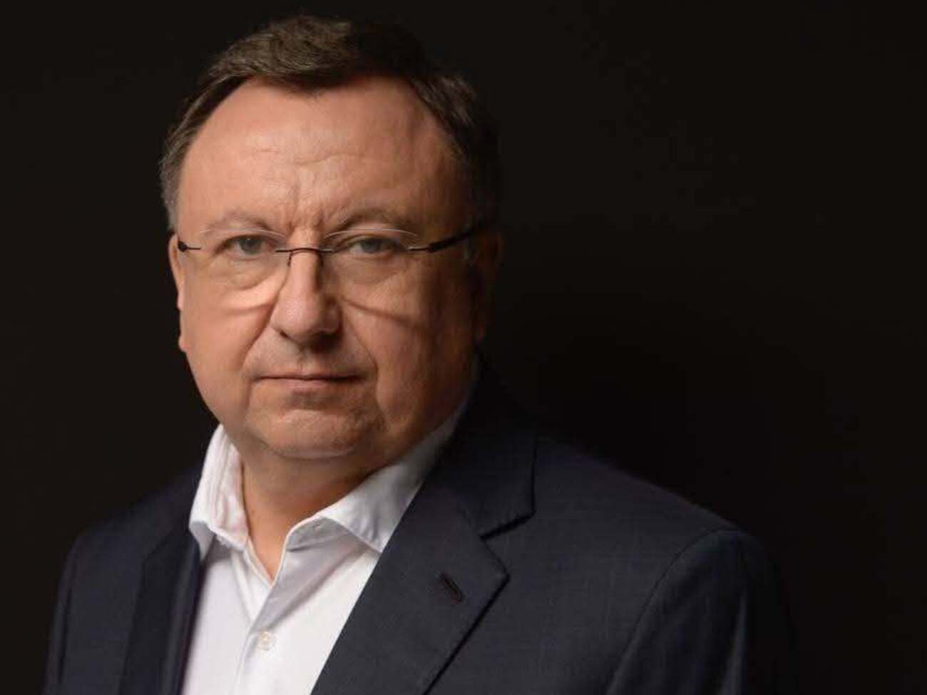  Вибори під час війни є прямим самогубством усієї держави. Та президент має інший спосіб 