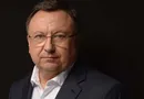 Выборы во время войны – прямое самоубийство всего государства. Но у президента есть другой способ