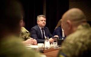 Путін не захоче сісти за стіл переговорів щонайменше до середини березня – Кислиця