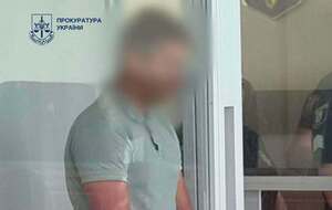 Суд обрав запобіжний захід водію, який в'їхав у зупинку в Києві
