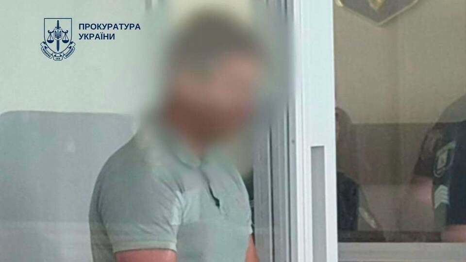 Суд обрав запобіжний захід водію, який в'їхав у зупинку в Києві