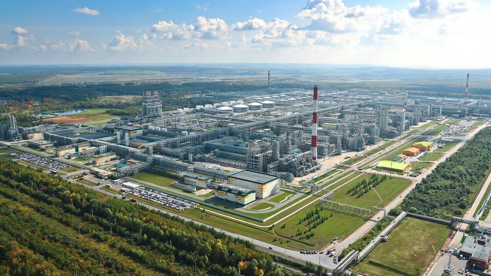 Україна атакувала один із найбільших НПЗ Росії та головний термінал у Краснодарському краї. Відео