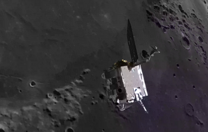 Зонд NASA зняв новий кратер на Місяці. Він утворився від падіння ракети