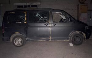 У Луцьку 30 цивільних побили автомобіль ТЦК і військовослужбовців