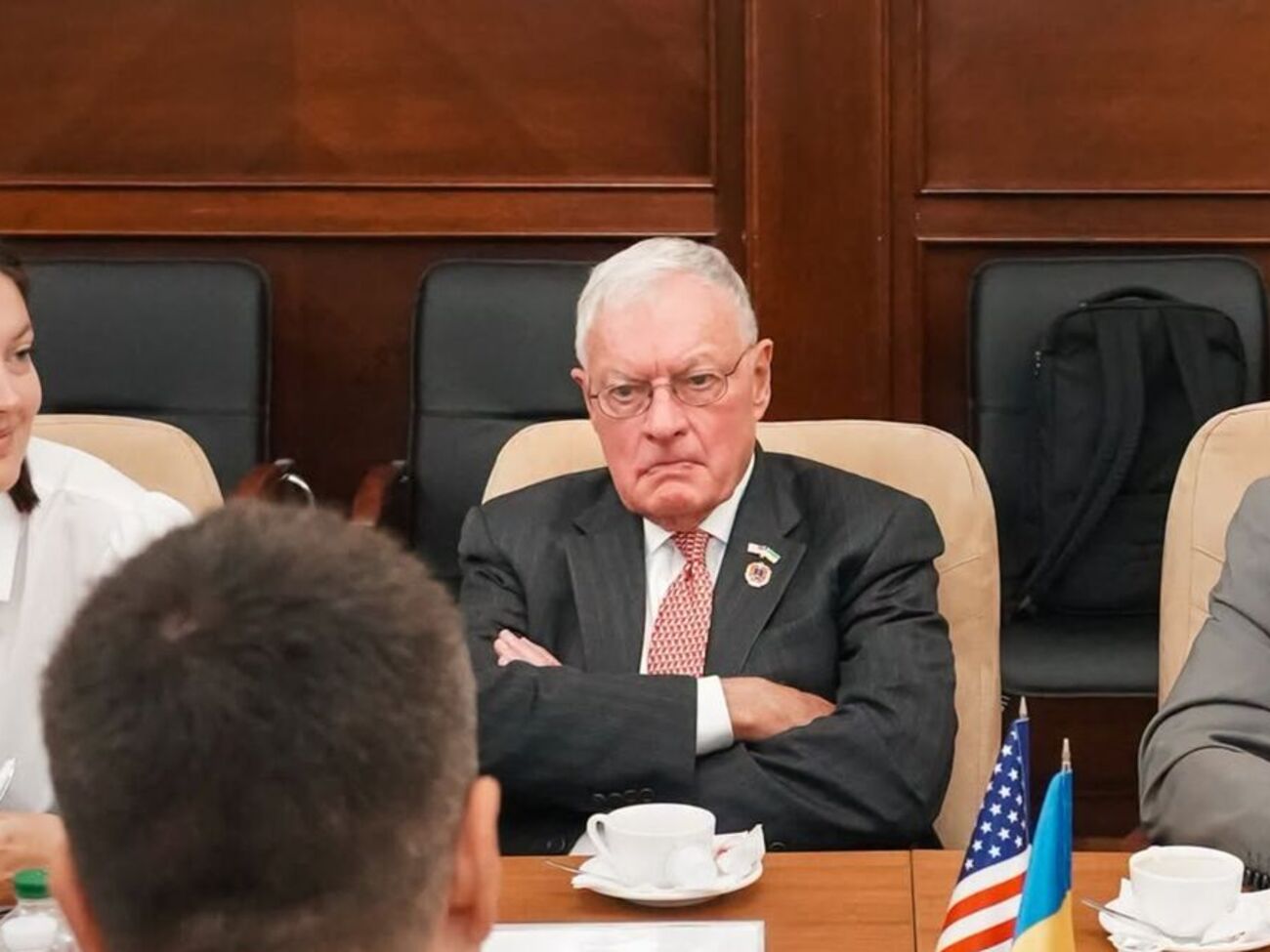 Келлог побував в Одесі і оглянув у порту наслідки російських атак. Фото
