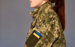 "Самі не служать, а хочуть потрапити в гучні заголовки". У РНБО прокоментували заклики мобілізувати жінок