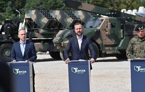 Ураження на відстані до 1 тис. км. Польща готується розгорнути на кордоні далекобійну зброю