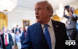 Трамп заявив, що його хочуть "імпічментувати" і закликав виборців мобілізуватися