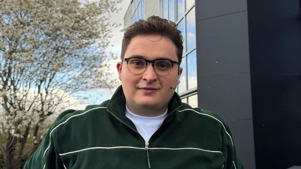 "З дитинства боровся із запитанням про батька". Як продавець автомобілів зробив ДНК-тест і став принцом