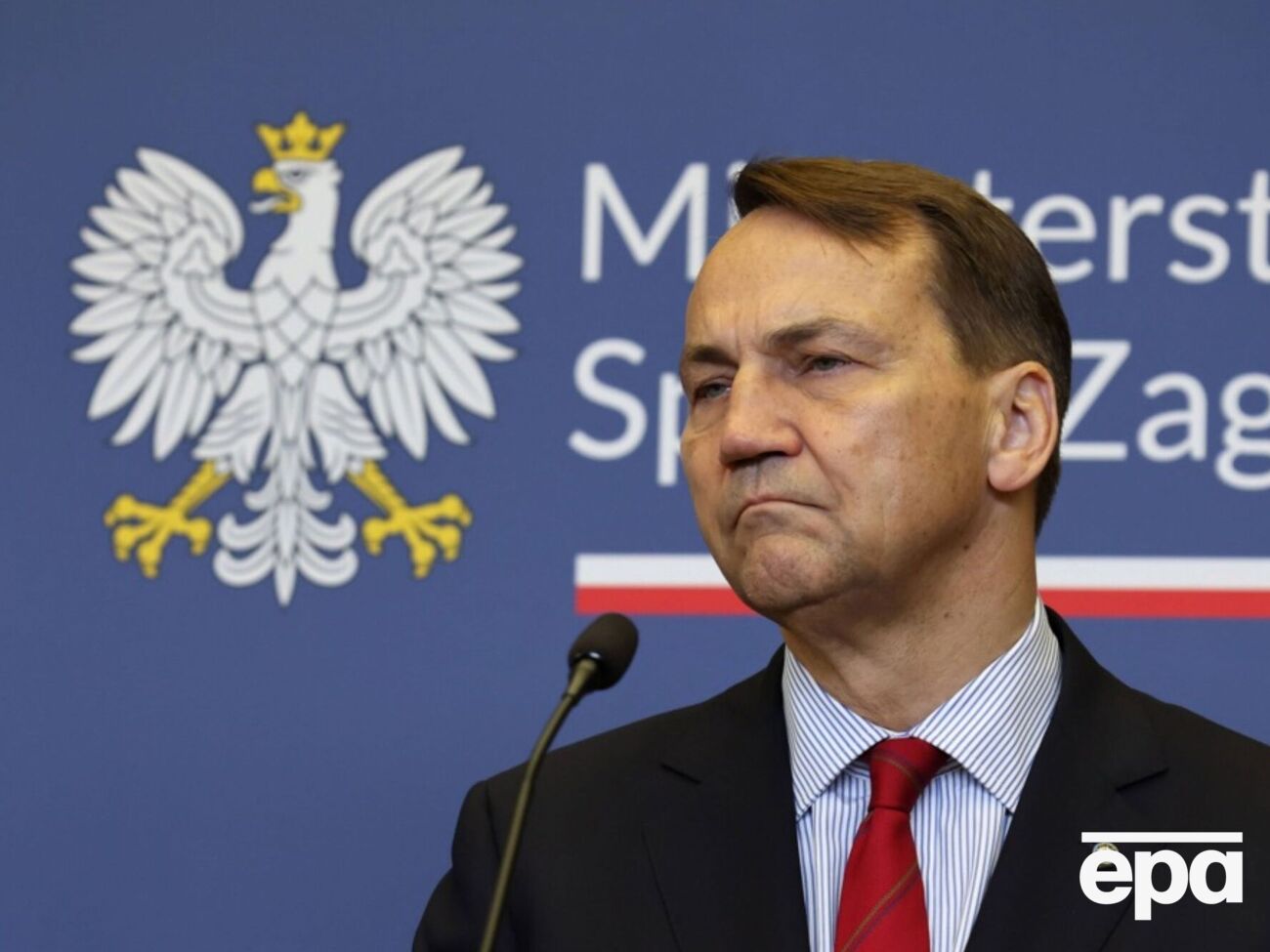"Сам себе запитую, що б я обрав". Сікорський вважає, що у війні Путін покладається лише на дві "карти"