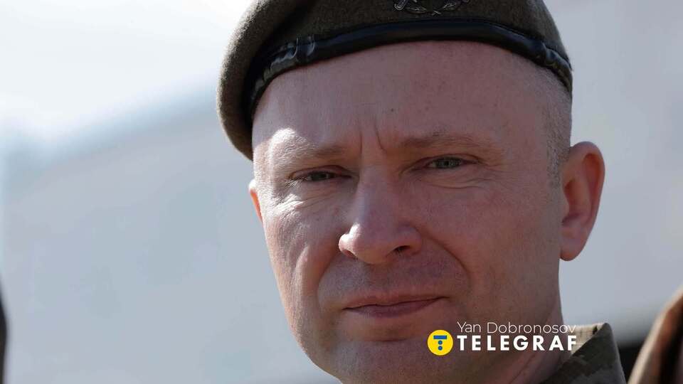 Драпатий на урочистостях до Дня Незалежності був у формі з парадними елементами. Свіжі фото головкома