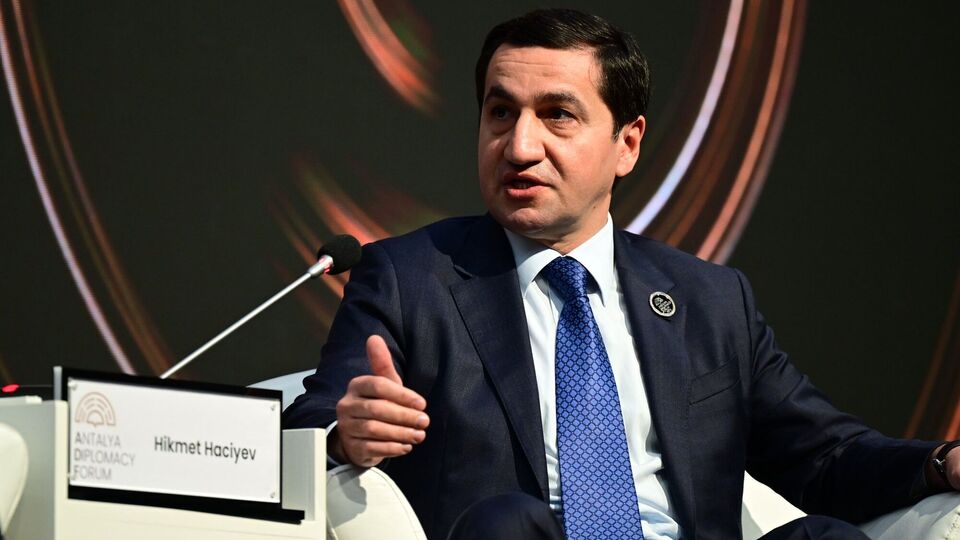 Зеленський нагородив помічника президента Азербайджану орденом "За заслуги"
