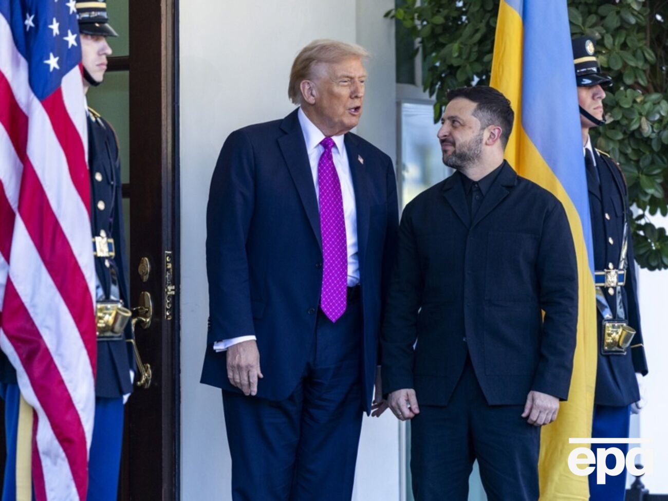"Ці слова – як звуки запуску ракет Patriot". Зеленський показав привітання від Трампа з Днем Незалежності 