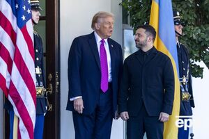 "Ці слова – як звуки запуску ракет Patriot". Зеленський показав привітання від Трампа з Днем Незалежності