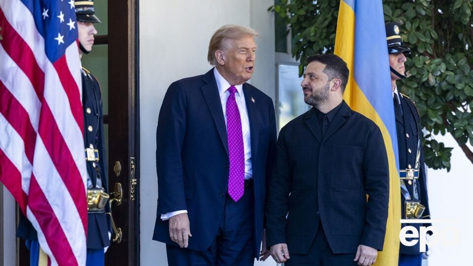 "Ці слова – як звуки запуску ракет Patriot". Зеленський показав привітання від Трампа з Днем Незалежності