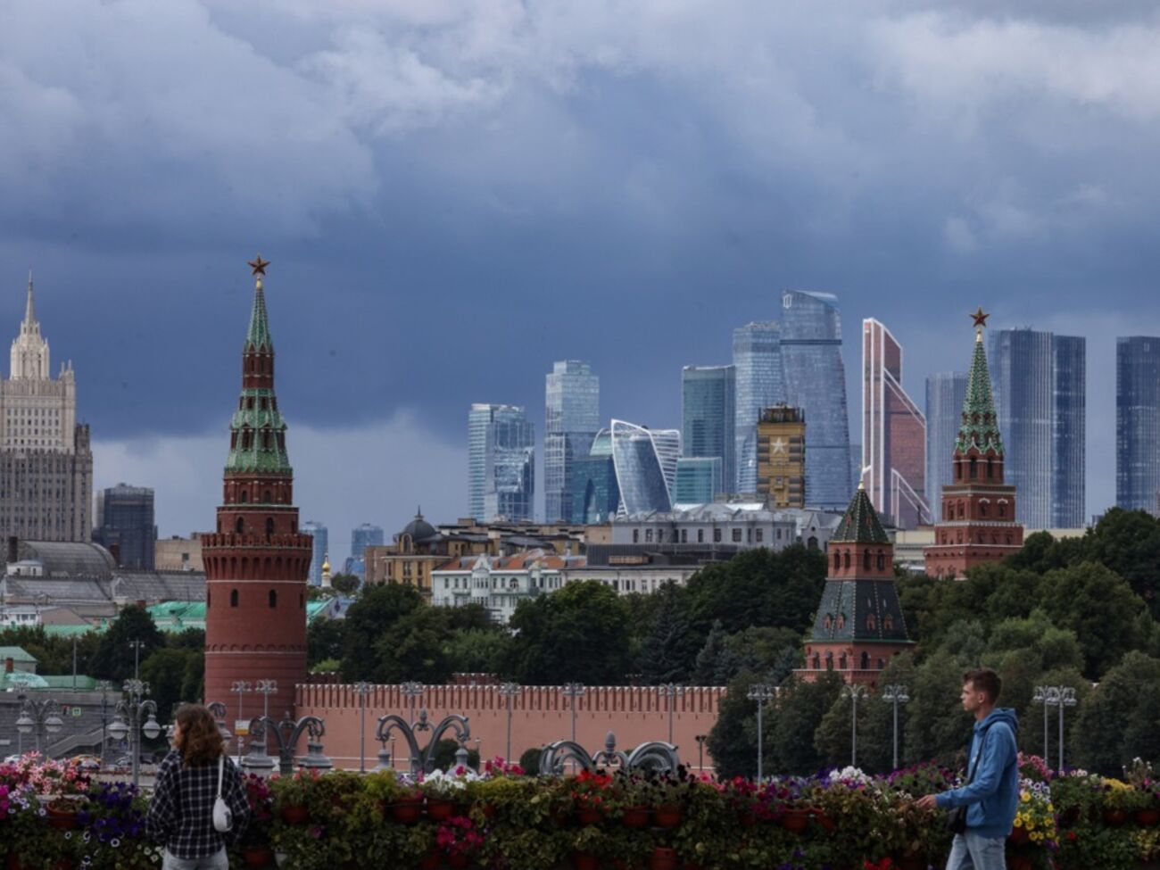 "Щось може статися". Кремль погрожує Великобританії через передання секретних даних про Storm Shadow Україні