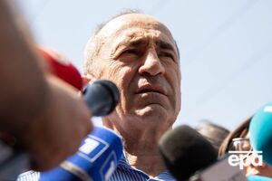 У Вірменії затримали експрезидента та його старшого сина