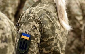 РосСМИ написали о "скрытой мобилизации женщин" в Украине. Что ответили в СНБО