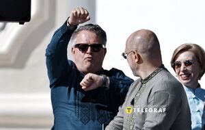 Странный жест Кислицы в центре Киева вызвал удивление у топ-чиновников. Что произошло