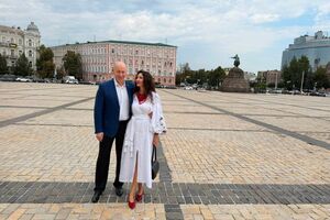 Указ Путина, позор Канье Уэста в России, выборы во время войны. Стрим Бацман с Гордоном. Трансляция