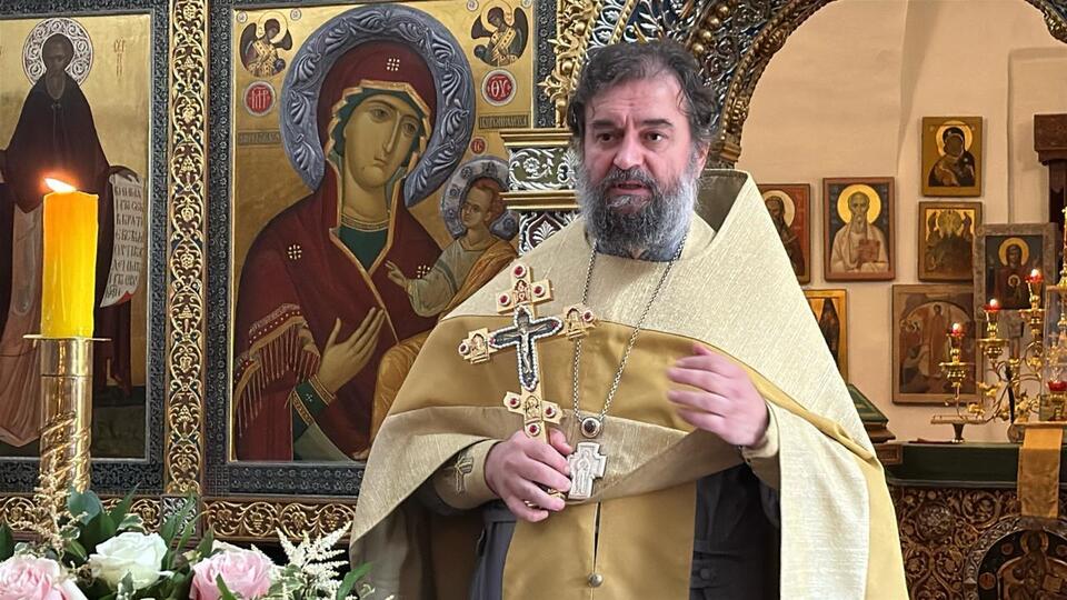 В РПЦ велели россиянам "не открывать гнилозубый рот" на начальников