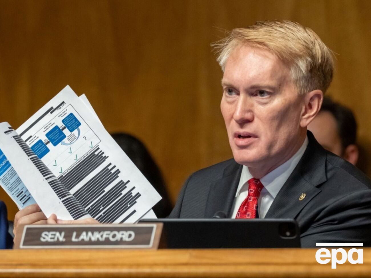 Сенатор США не зміг пообіцяти Зеленському швидкого ухвалення санкцій проти РФ