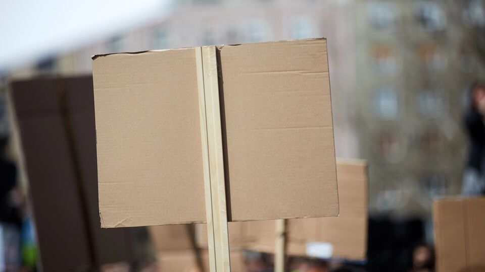 Політичні протести не можуть переростати в образи військових – ГО "Захист держави"