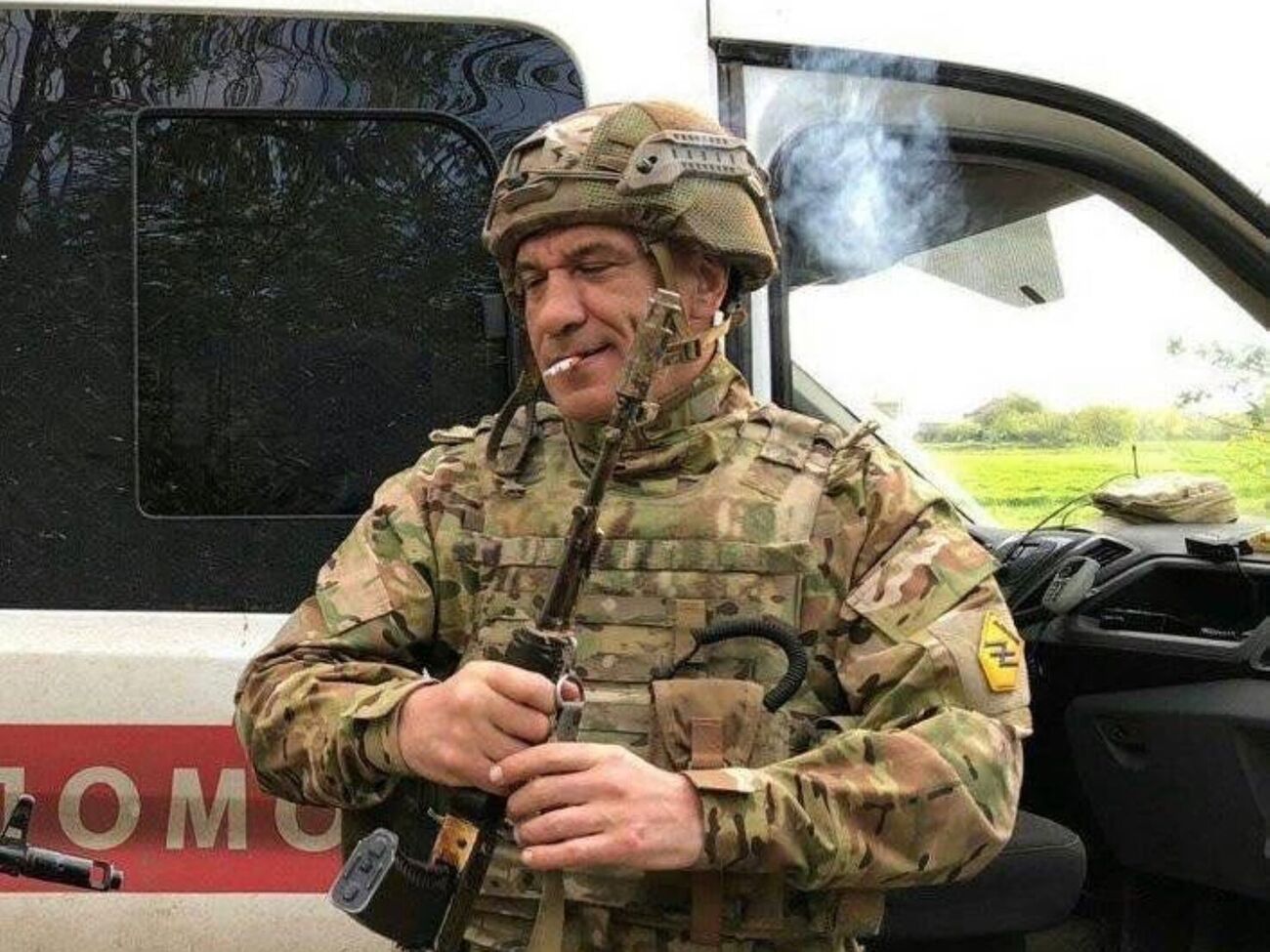 "За шаурму й піцу". Чому військового звинувачують у причетності до загибелі азовця в полоні