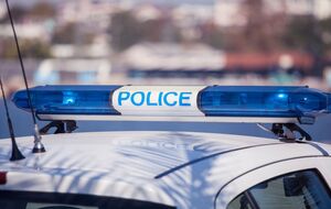 Во Франции автомобиль въехал в толпу, есть погибшие и раненые. Задержан россиянин. Видео