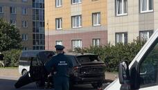 У Санкт-Петербурзі під час вибуху автомобіля загинув підполковник, його дружині відірвало ноги – ЗМІ