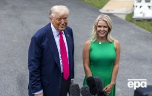 "Я не буду называть никаких имен". Бывший спикер Трампа сделала заявление о своей отставке