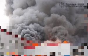 Россияне ударили по заводу "Хортица" в Запорожье, уничтожены миллионы бутылок продукции