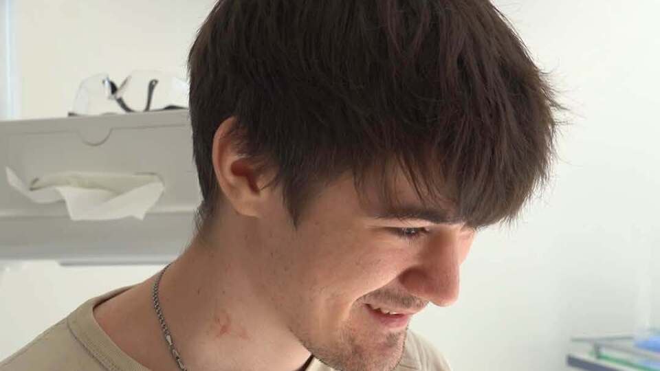 У день свого 20-річчя житель Бердянська пережив пряме влучання російської ракети в будинок у Києві