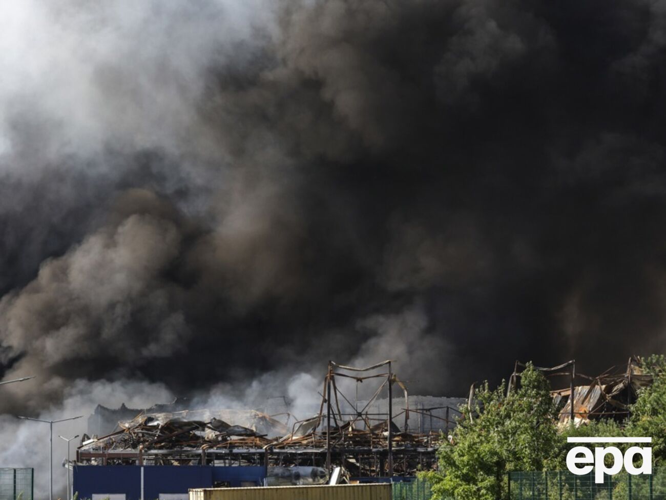 Зеленський розповів, що детонувало в Бучанському районі