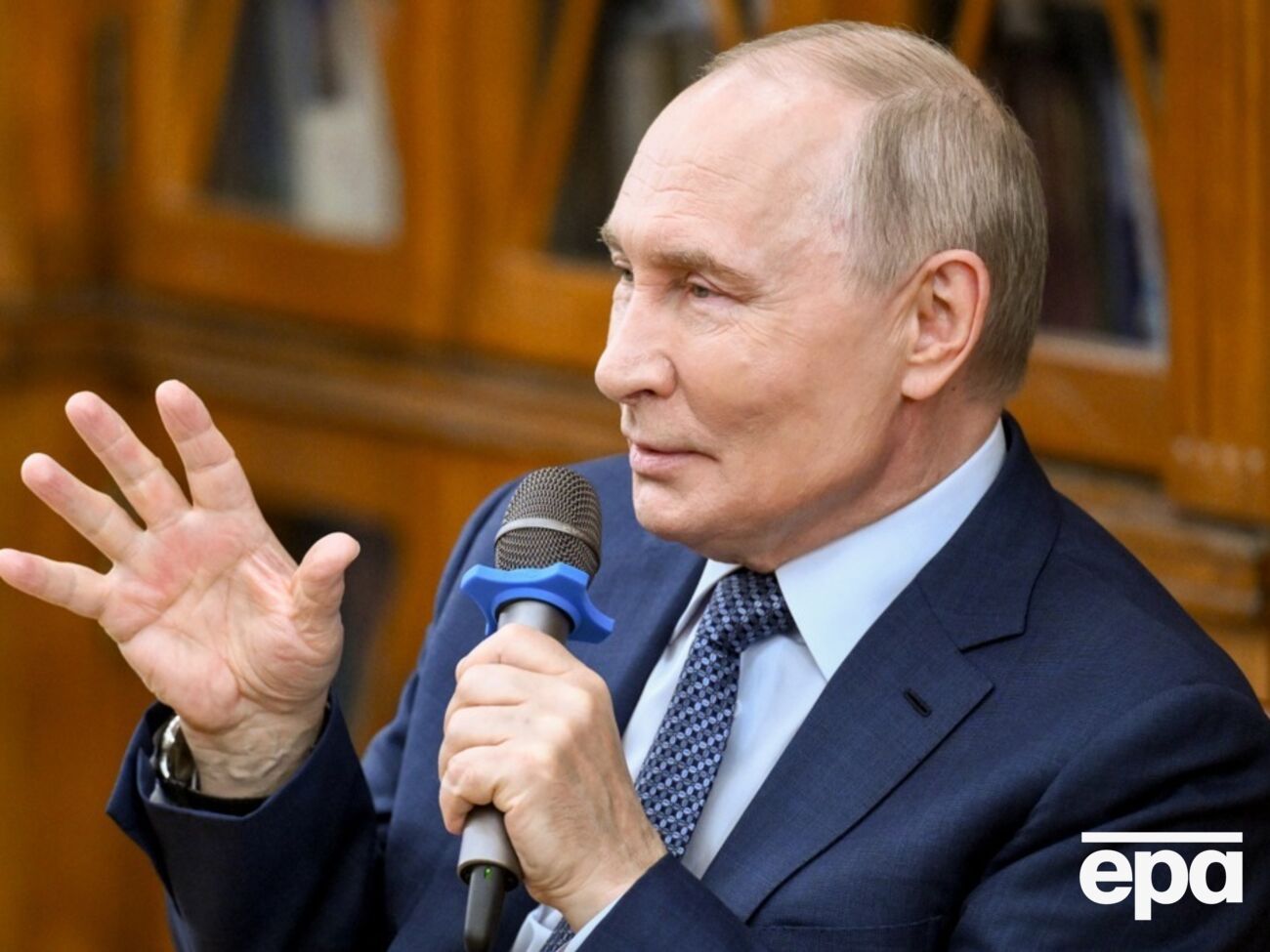 Путин объяснил, зачем РФ напала на Украину и как это надо доносить российским детям