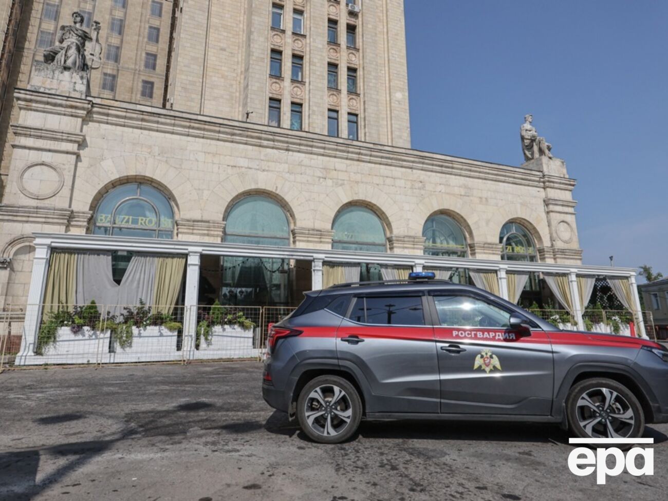 СМИ узнали имена еще двух пострадавших от взрыва на юбилее главкома ВКС: это его родственники