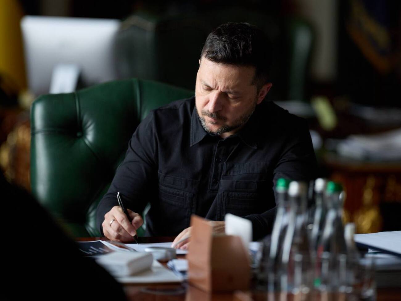 Зеленський підписав укази про нові призначення в РНБО і СЗР. Хто яку посаду посів