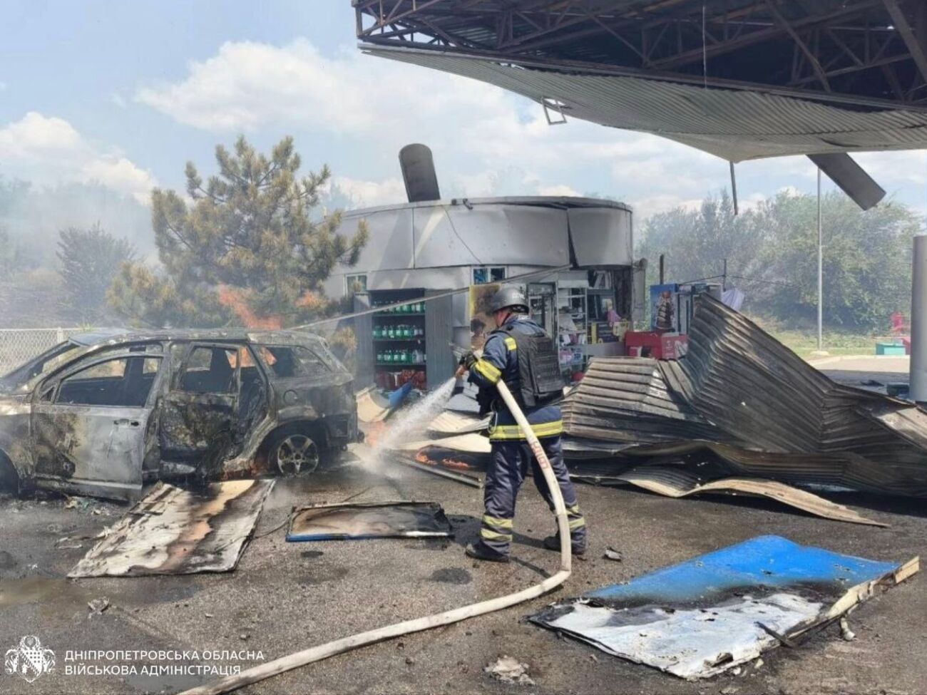 Російський дрон влучив в АЗС у Криворізькому районі. Серед загиблих – восьмирічна дитина